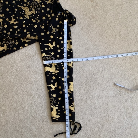 Onque Casual Black Gold Long Sleeve Reindeer Christmas Light Sweater Shirt XL - Picture 10 of 12